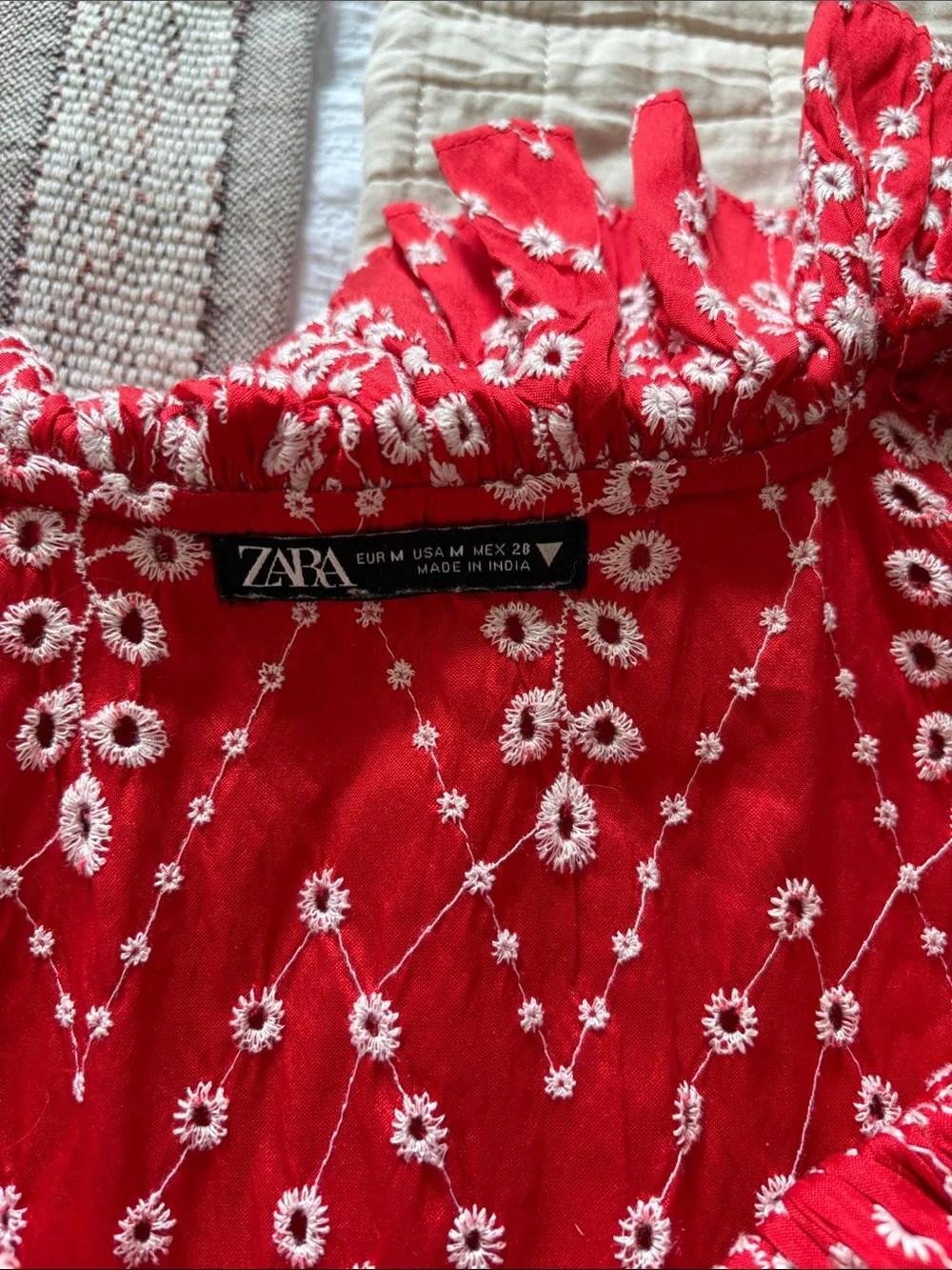 Zara Bloggers Fav - Red Ruffle-Trim Blouse - Casual Top - Picture 4 of 5
